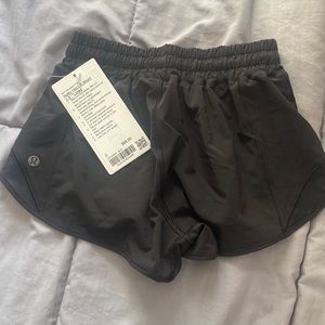 Hotty hot LR short 2.5” LINED